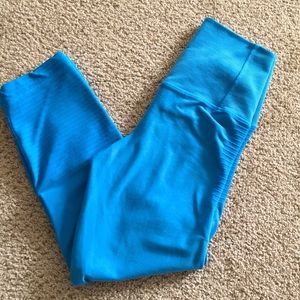Blue Nike Workout Capri Leggings/Pants